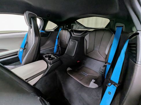 Used 2016 BMW i8 image 15