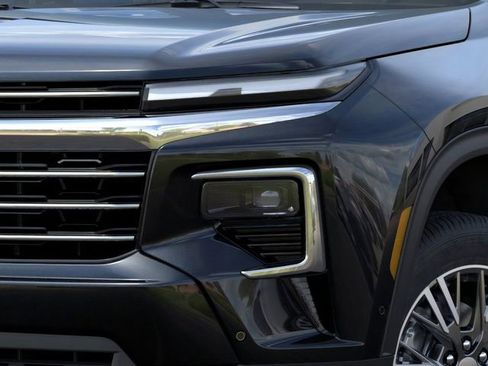 New 2025 Chevrolet Traverse LT w/ Enhanced Driving Package FWD image 11
