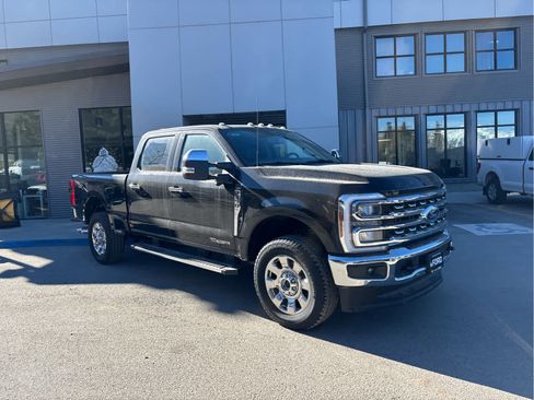 New 2026 Ford F350 Lariat w/ Lariat Premium Package image 3