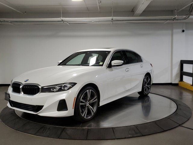 Used 2024 BMW 330i xDrive Sedan w/ Convenience Package AWD/4WD image 5