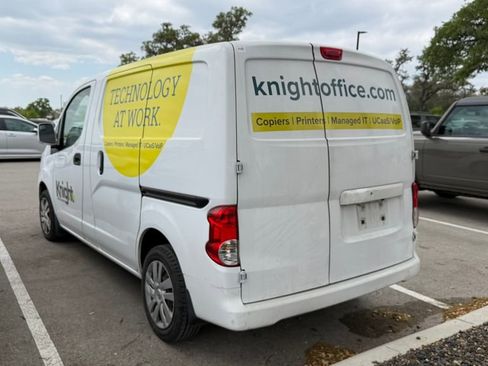 Used 2017 Nissan NV200 SV image 7