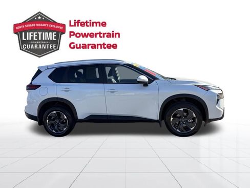 Used 2024 Nissan Rogue SV w/ SV Premium Package AWD/4WD image 7