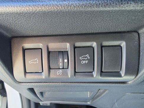 Used 2024 Subaru Outback Premium AWD/4WD image 12