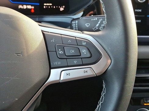 Certified 2022 Volkswagen Taos SE image 26