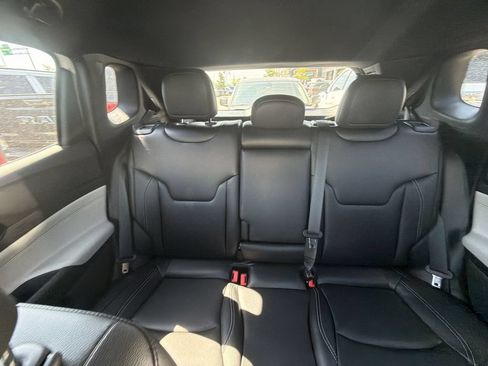 Certified 2026 Jeep Compass Limited AWD/4WD image 20