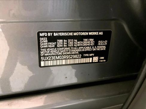 Used 2024 BMW X7 xDrive40i w/ M Sport Package image 37