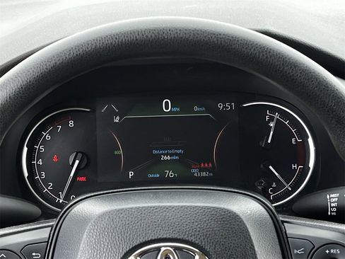 Used 2024 Toyota RAV4 LE image 13