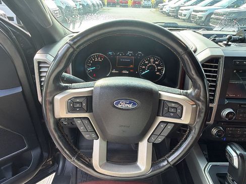 Used 2018 Ford F150 Platinum w/ Equipment Group 701A Luxury AWD/4WD image 26