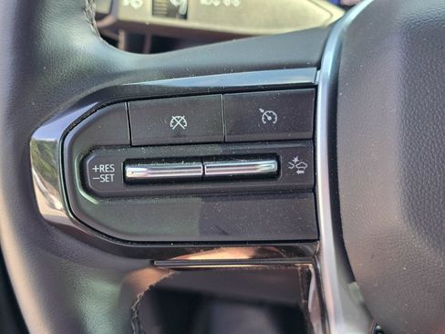 Used 2025 Chevrolet Colorado Trail Boss AWD/4WD image 20