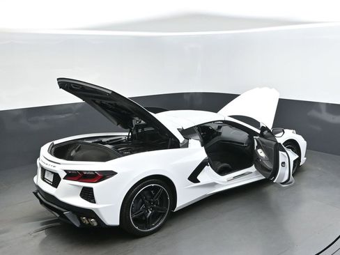 Used 2025 Chevrolet Corvette Stingray Coupe w/ 1LT image 45