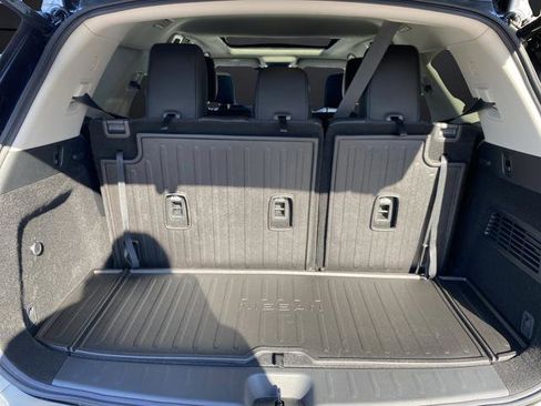 New 2026 Nissan Pathfinder Platinum w/ Cargo Package AWD/4WD image 31