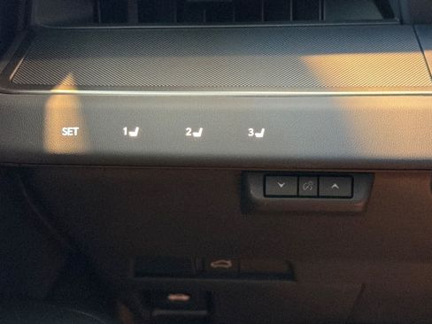 New 2026 Lexus ES 350e FWD image 25