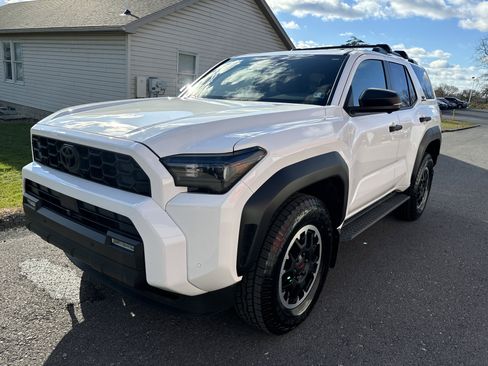 Used 2025 Toyota 4Runner TRD Off-Road Premium image 8