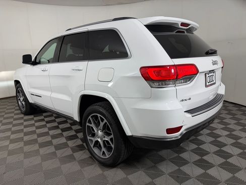 Used 2018 Jeep Grand Cherokee Limited AWD/4WD image 3