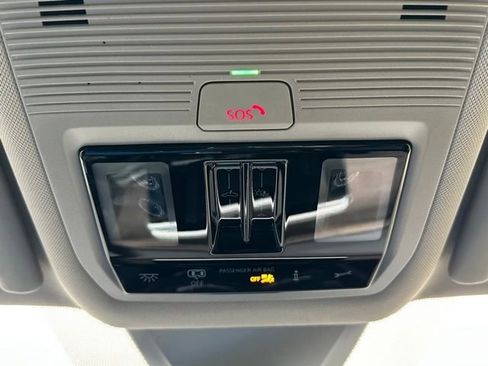 New 2026 Volkswagen Atlas SEL Premium R-Line AWD/4WD image 35