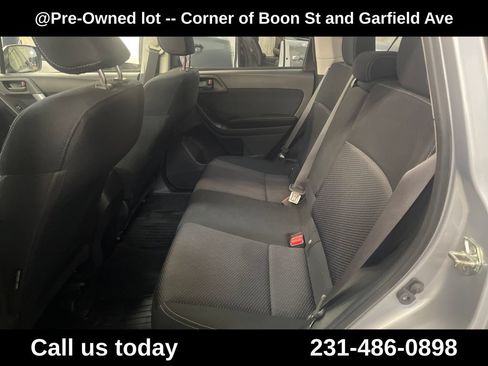 Used 2014 Subaru Forester 2.5i Premium w/ Popular Package #2 AWD/4WD image 21