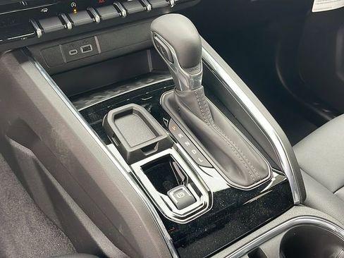 New 2025 GMC Canyon Elevation w/ Convenience Package image 18