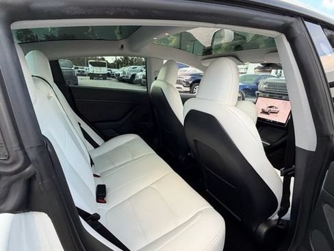 Used 2023 Tesla Model 3 Standard Range RWD image 11