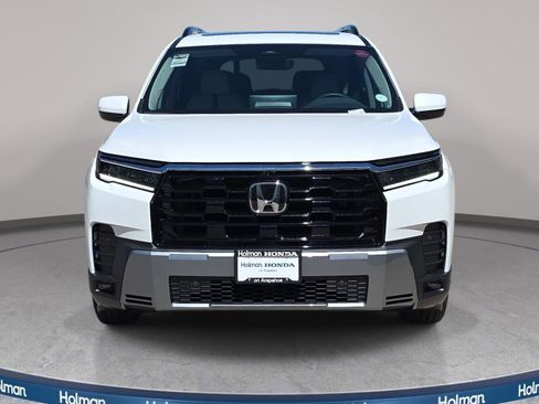 New 2026 Honda Pilot Touring image 2