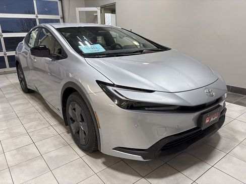 New 2026 Toyota Prius LE image 5