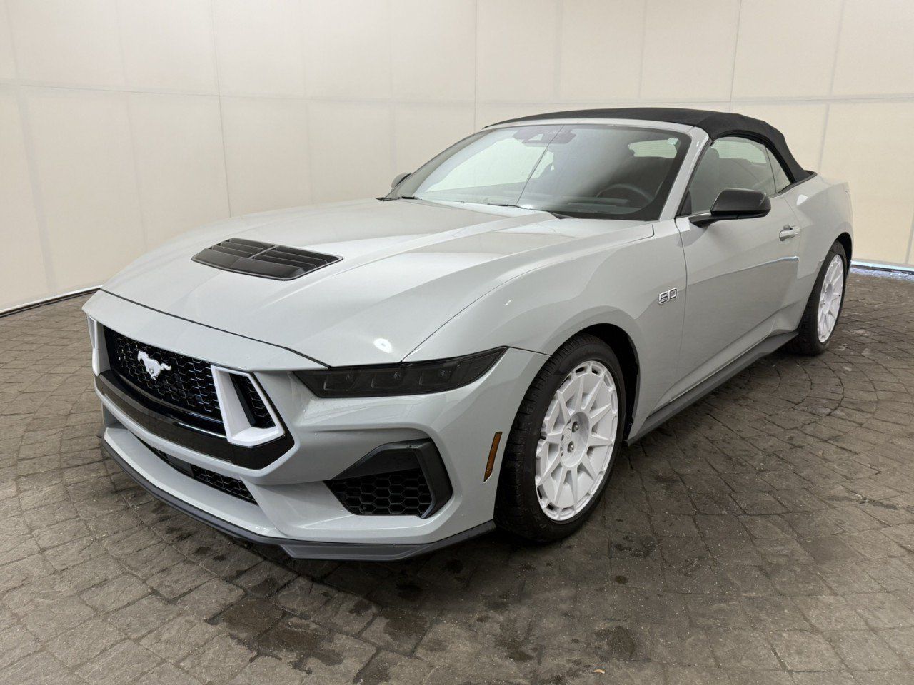 Used 2026 Ford Mustang GT Premium w/ GT Performance Package RWD image 11