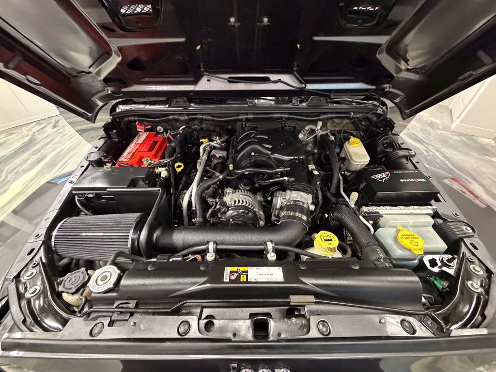 Used 2016 Jeep Wrangler Unlimited Rubicon w/ Connectivity Group AWD/4WD image 62