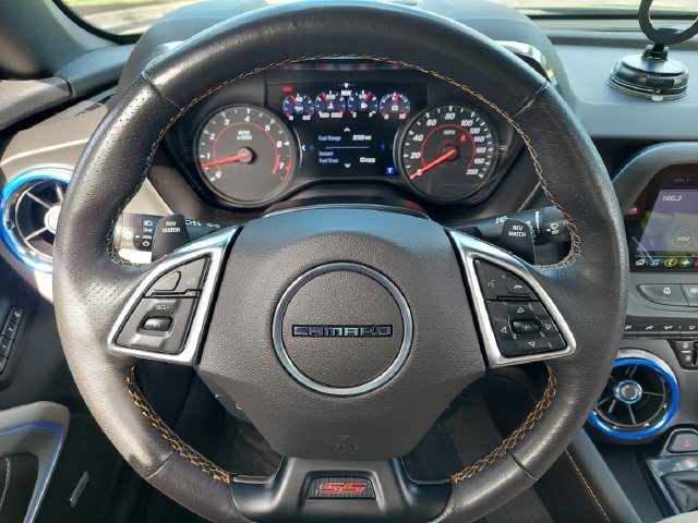 Used 2019 Chevrolet Camaro SS RWD image 32