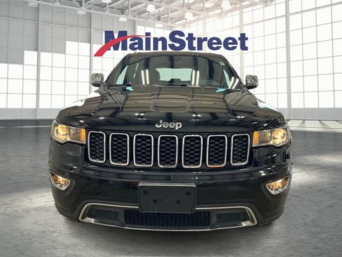 Used 2017 Jeep Grand Cherokee Limited AWD/4WD image 8