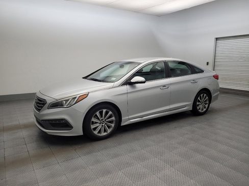 Used 2015 Hyundai Sonata Sport w/ Option Group 03 FWD image 2