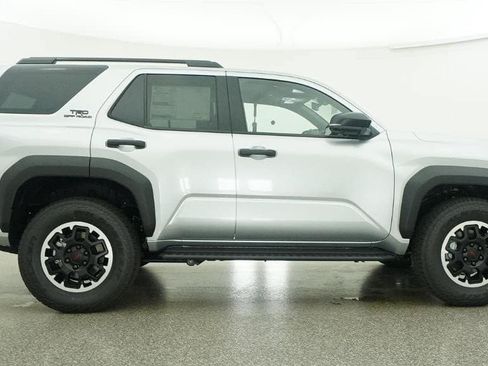 Certified 2026 Toyota 4Runner TRD Off-Road Premium AWD/4WD image 27