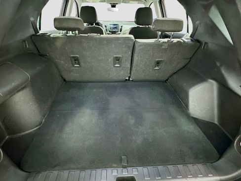 Used 2020 Chevrolet Equinox LS FWD image 23