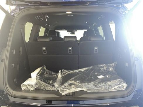 New 2026 Nissan Armada PRO-4X w/ Captain's Chari Seat Package image 15