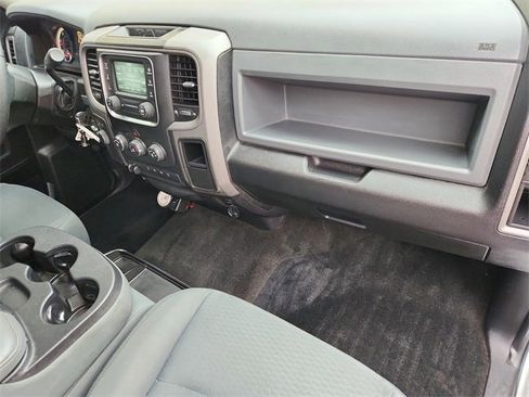 Used 2015 RAM 2500 Tradesman w/ Chrome Appearance Group image 25
