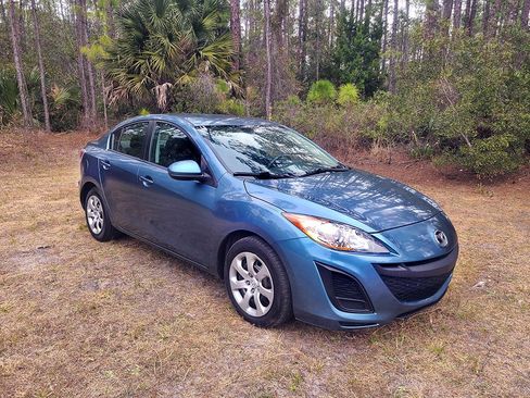Used 2010 MAZDA MAZDA3 i Sport image 3