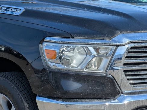 Used 2024 RAM 1500 Laramie AWD/4WD image 13