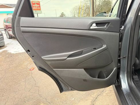 Used 2017 Hyundai Tucson Night image 11