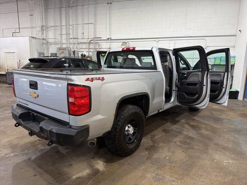 Used 2018 Chevrolet Silverado 1500 W/T w/ Trailering Package AWD/4WD image 24