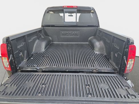 Used 2018 Nissan Frontier SV AWD/4WD image 27