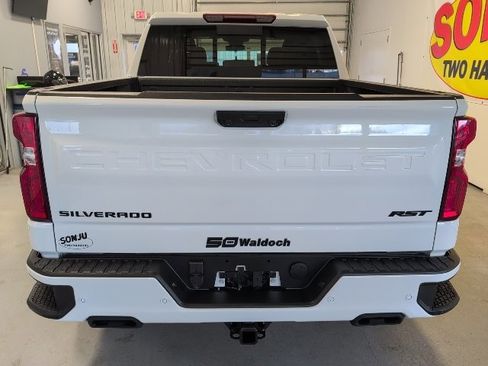 New 2026 Chevrolet Silverado 1500 RST w/ Dark Appearance Package image 5