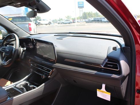 New 2027 Chevrolet Traverse Z71 w/ Enhanced Driving Package AWD/4WD image 33