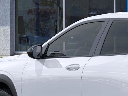 New 2026 Chevrolet Trax RS w/ Driver Confidence Package FWD image 12
