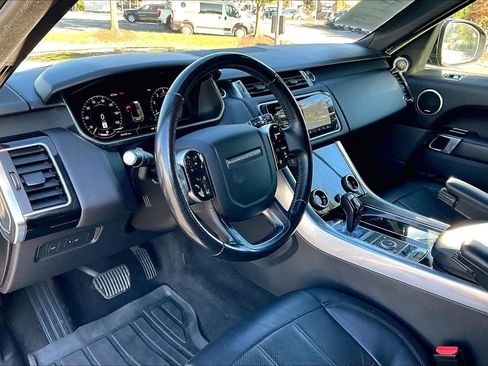 Used 2019 Land Rover Range Rover Sport HSE image 17