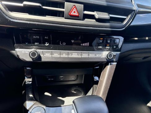 Used 2024 Kia Seltos S AWD/4WD image 23