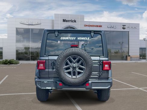Used 2024 Jeep Wrangler Unlimited Sport AWD/4WD image 7