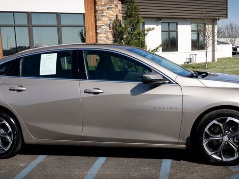 Used 2022 Chevrolet Malibu LT FWD image 23