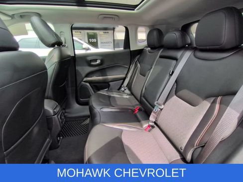 Used 2020 Jeep Compass Latitude AWD/4WD image 27