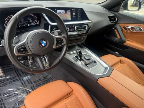 Used 2025 BMW Z4 M40i w/ Premium Package RWD image 16
