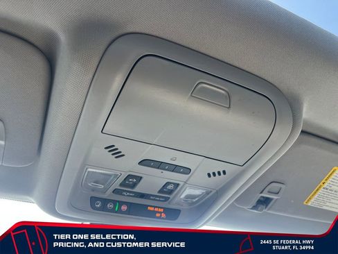 Used 2023 GMC Terrain SLT w/ Tech Package FWD image 34