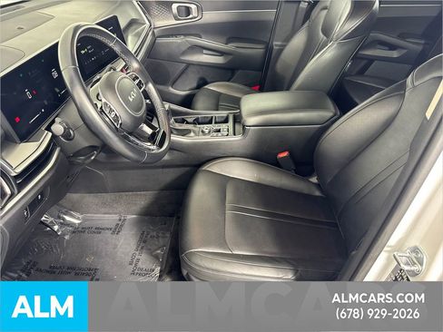 Used 2024 Kia Sorento S image 9