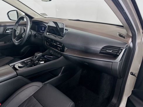 Certified 2023 Nissan Rogue Platinum w/ Platinum Premium Package image 40